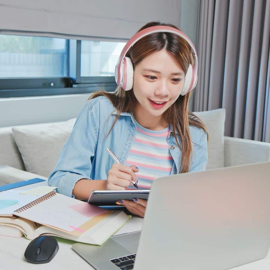 a-level tuition with top private one-on-one online and home tutors in United Kingdom
